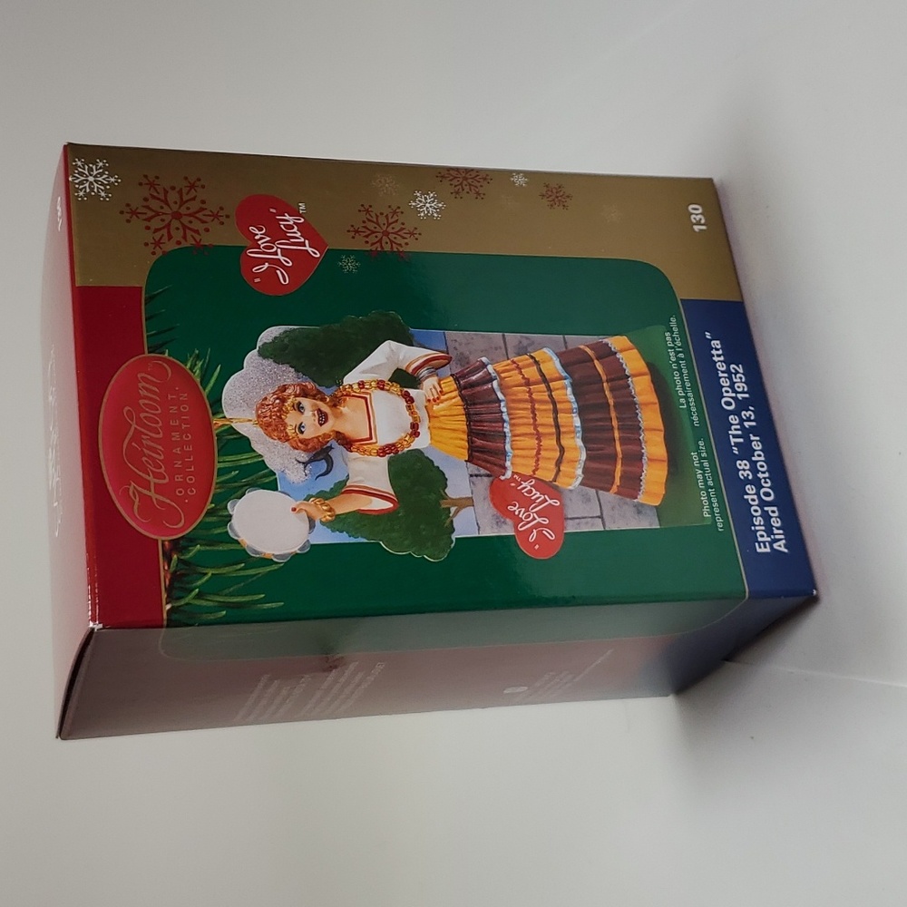 Carlton Cards, I Love Lucy "The Operetta" Ornament
